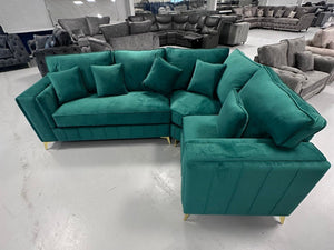 Royale Madrid Chesterfield Sofa (Emerald Green)