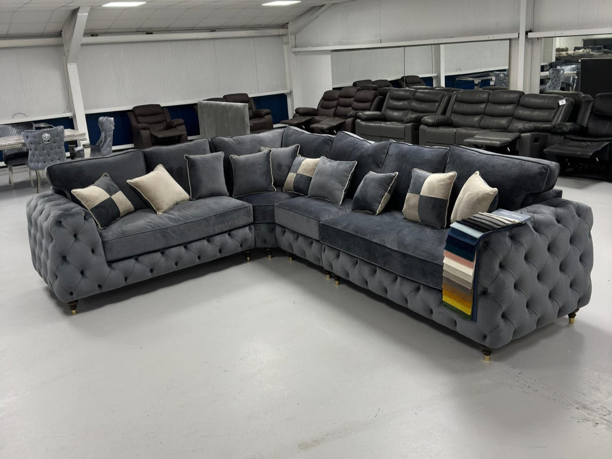 2c3 Royale Ashton Chesterfield Sofa (Steel Plush)