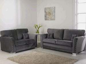 3+2 Essex Sofa
