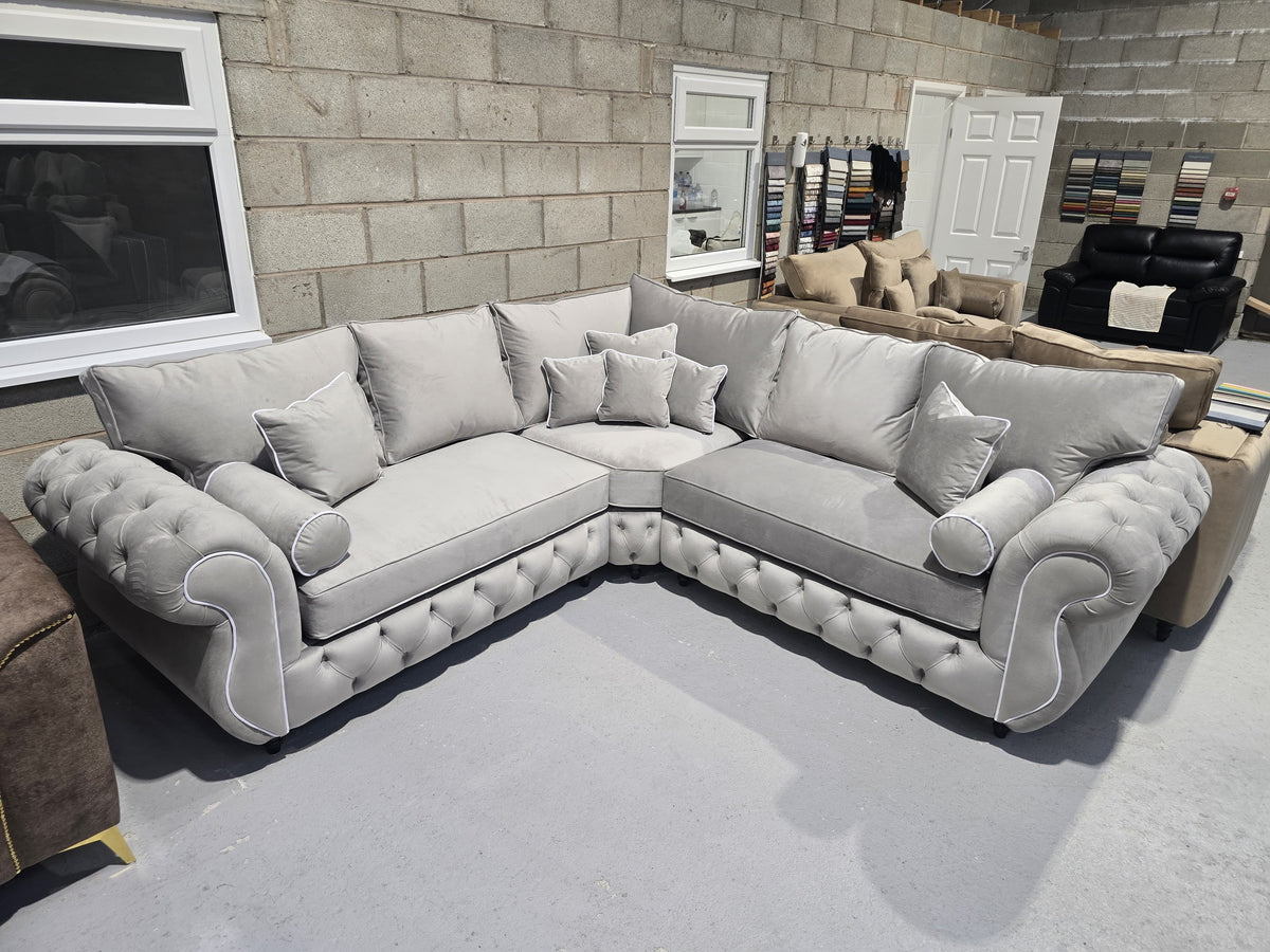 Rio Chesterfield Corner Sofa – Silver Plush Fabric